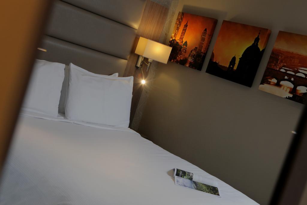 Best Western Pontypool Metro Hotel Exteriör bild